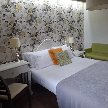 לינה וארוחת בוקר Mystay - Campus Natura 3*